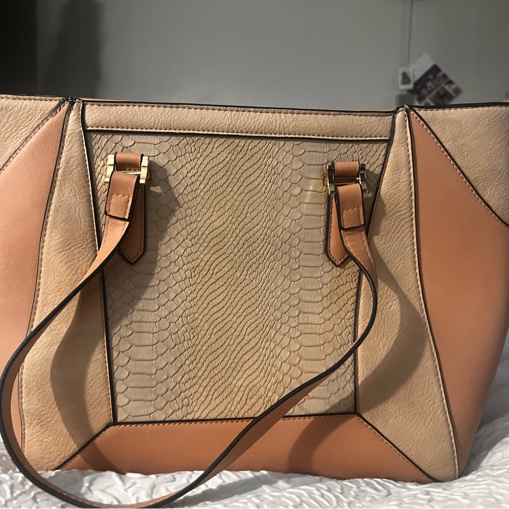 Bosalina Handbag Side Zipper And Top Has A Secure Zipper